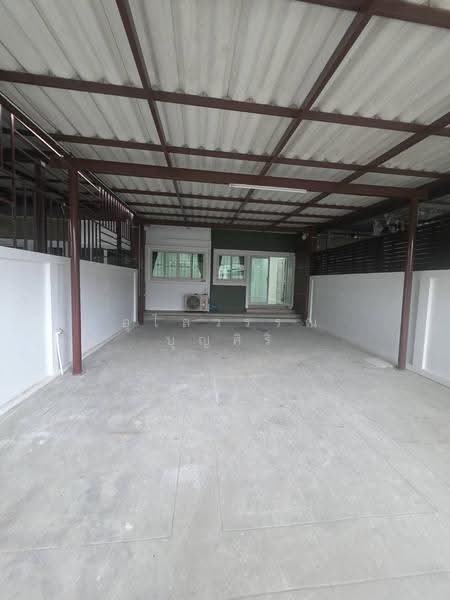 Two-story townhomes near BTS Sri Eiam and Sri Udom, Bangkok, ศรีนครินทร์, Nong Bon, Prawet, Bangkok, 4 Bedrooms, 180 sqm, Townhouse For Rent, by Ulaiwan Boonsiri, 500516136 - DDproperty.com