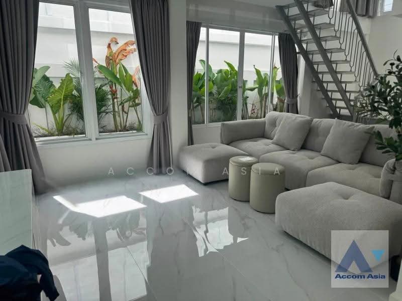House, Bangkok, Khlong Tan Nua, Watthana, Bangkok, 4 Bedrooms, 100 sqm, Single Detached House For Rent, by Accom Asia, 500516138 - DDproperty.com