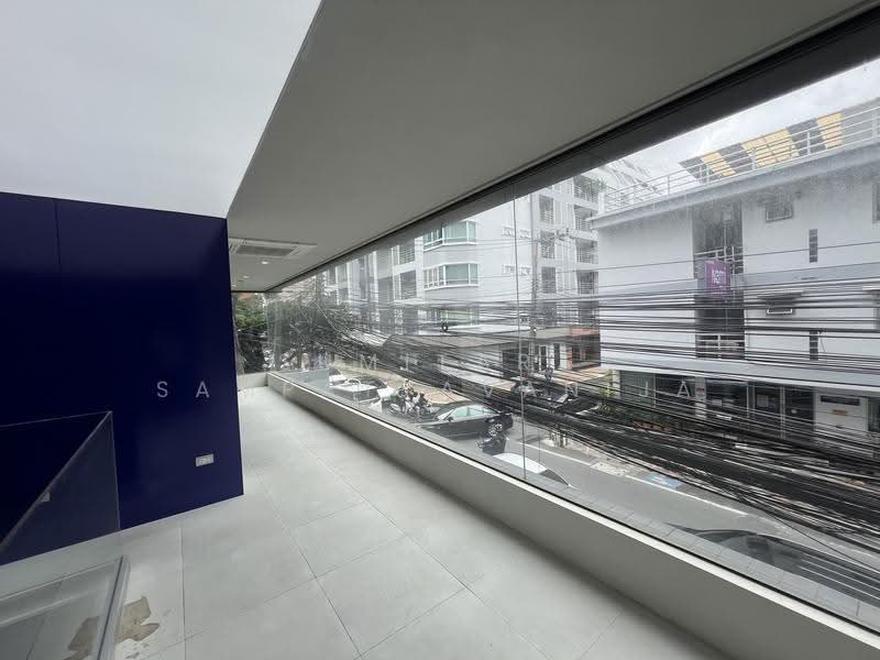 พื้นที่ให้เช่า ทองหล่อ สุขุมวิท : Space for rent Thonglor, Sukhumvit, กรุงเทพ, คลองตันเหนือ, วัฒนา, กรุงเทพ, 232 ตร.ม., พื้นที่ขายของ ให้เช่า, โดย Sumitara Sampattavanija, 500516166 - DDproperty.com