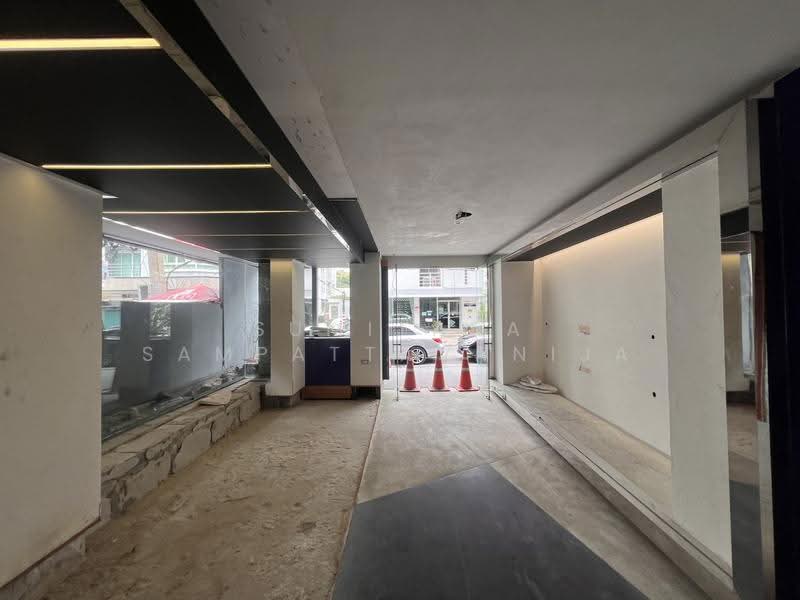 Space for rent Thonglor, Sukhumvit, Bangkok, Khlong Tan Nua, Watthana, Bangkok, , 232 sqm, Retail Space For Rent, by Sumitara Sampattavanija, 500516166 - DDproperty.com