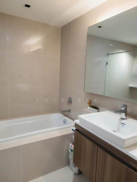 Vtara Sukhumvit 36, Bangkok, 118 Soi Saen Sabai, Phra Kanong, Khlong Toei, Bangkok, 2 Bedrooms, 57 sqm, Condo For Rent, by Agentbkk, 500516169 - DDproperty.com
