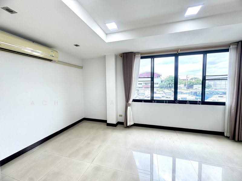 Homeofficeรีเจ้นทร์รัชดา ซ.สหการประมูล, Bangkok, สหการประมูล, Huai Khwang, Bangkok, 7 Bedrooms, 550 sqm, Single Detached House For Rent, by Achiwara Panusan, 500516186 - DDproperty.com