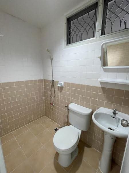 Detached house 4 Bedrooms in Sukhumvit 65 about 5-10 min to St Andrew In'tl school Sukhumvit, Bangkok, สุขุมวิท 65, Phra Kanong Nua, Watthana, Bangkok, 4 Bedrooms, 200 sqm, Single Detached House For Rent, by ปรีชา จิตต์สมนึก, 500516226 - DDproperty.com