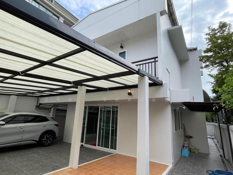 Detached house 4 Bedrooms in Sukhumvit 65 about 5-10 min to St Andrew In'tl school Sukhumvit, Bangkok, สุขุมวิท 65, Phra Kanong Nua, Watthana, Bangkok, 4 Bedrooms, 200 sqm, Single Detached House For Rent, by ปรีชา จิตต์สมนึก, 500516226 - DDproperty.com