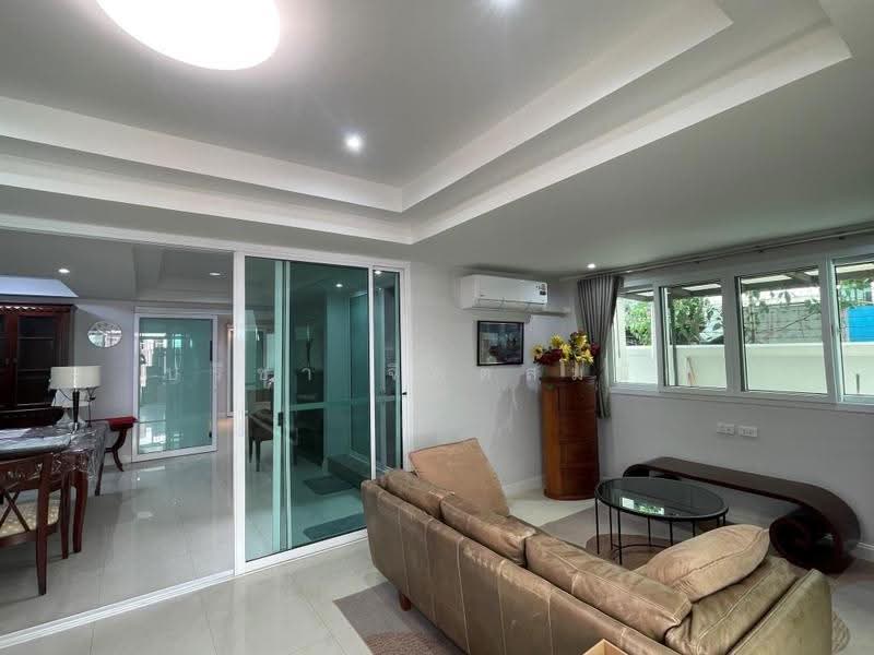 บ้านเดี่ยว 2 ชั้น มี 4 ห้องนอน ตกแต่งเฟอร์นิเจอร์พร้อมอยู่ สุขุมวิท 63-71, กรุงเทพ, สุขุมวิท 65, พระโขนงเหนือ, วัฒนา, กรุงเทพ, 200 ตร.ม., บ้านเดี่ยว ให้เช่า, โดย ปรีชา จิตต์สมนึก, 500516226 - DDproperty.com