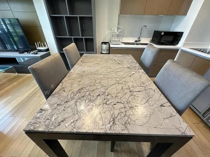 Siri At Sukhumvit, Bangkok, 902 Sukhumvit Road, Phra Kanong, Khlong Toei, Bangkok, 2 Bedrooms, 70 sqm, Condo For Rent, by Kitsadapoom Wanpholthong, 500516242 - DDproperty.com