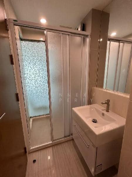 Life Ratchadapisek, Bangkok, 279 Ratchadapisaek Road, Huai Khwang, Bangkok, 2 Bedrooms, 65 sqm, Condo For Rent, by Connex Property, 500516266 - DDproperty.com