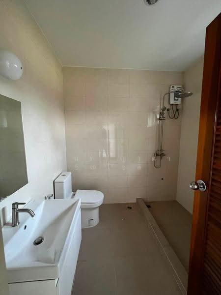 Panya Pattanakarn Village, Bangkok, Soi Phatthanakarn 30, Suan Luang, Bangkok, 4 Bedrooms, 400 sqm, Single Detached House For Rent, by ปรินทร์ญาดา ชิณโชติ, 500516278 - DDproperty.com