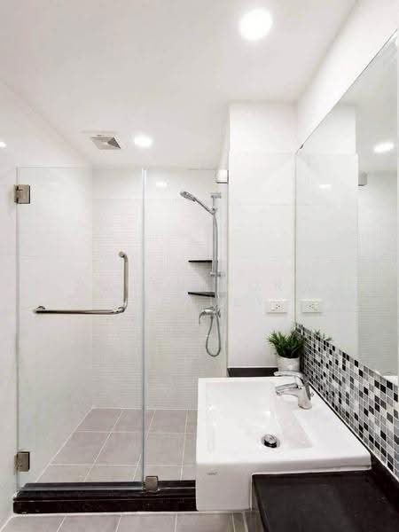 Diamond Ratchada Coolhouse Condominium, Bangkok, 190 Ratchadaphisek 12 Alley, Huai Khwang, Bangkok, 2 Bedrooms, 50 sqm, Condo For Sale, by Poonyaporn Veerabulyarit, 500516284 - DDproperty.com