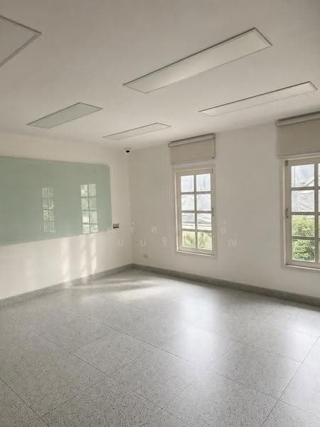 Sukhumvit, Bangkok, สุขุมวิท, Khlong Tan Nua, Watthana, Bangkok, 3 Bedrooms, 550 sqm, Single Detached House For Rent, by Phatsaran Kaiboriboon, 500516331 - DDproperty.com