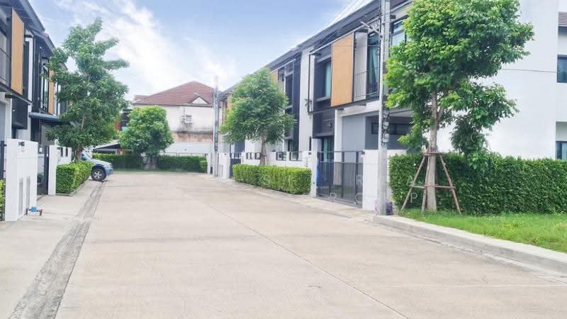 The Embrace Chatuchot-Ramintra, Bangkok, Soi Thai Raman, Sam Wa Tawan Tok, Khlong Sam Wa, Bangkok, 5 Bedrooms, 210 sqm, Single Detached House For Rent, by Forty-Six Real Estate Group, 500516375 - DDproperty.com