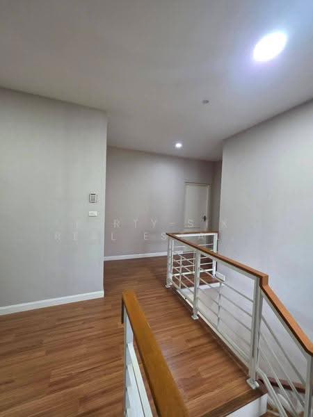 Mantana Lake Watcharapol, Bangkok, Sukhaphiban 5 Road, O-Ngoen, Sai Mai, Bangkok, 3 Bedrooms, 240 sqm, Single Detached House For Rent, by Forty-Six Real Estate Group, 500516396 - DDproperty.com