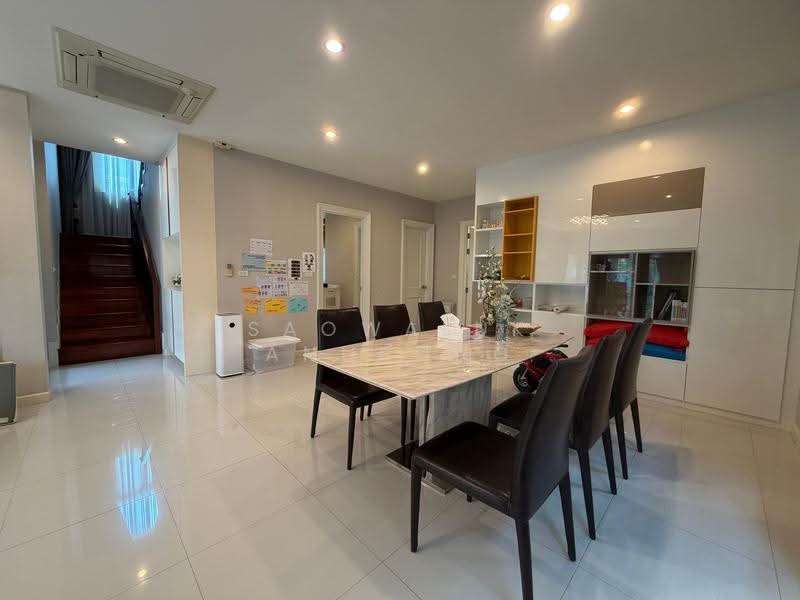 Villa Nakarin Onnut-Wongwaen, Bangkok, Sukhapiban 2 Road, Prawet, Bangkok, 4 Bedrooms, 280 sqm, Single Detached House For Sale, by Saowaluk Anupong, 500516433 - DDproperty.com
