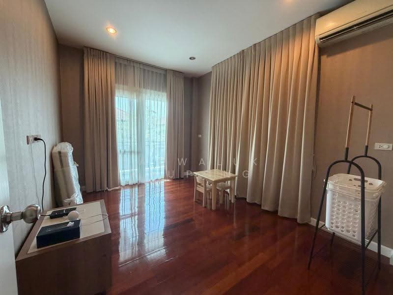 Villa Nakarin Onnut-Wongwaen, Bangkok, Sukhapiban 2 Road, Prawet, Bangkok, 4 Bedrooms, 280 sqm, Single Detached House For Sale, by Saowaluk Anupong, 500516433 - DDproperty.com