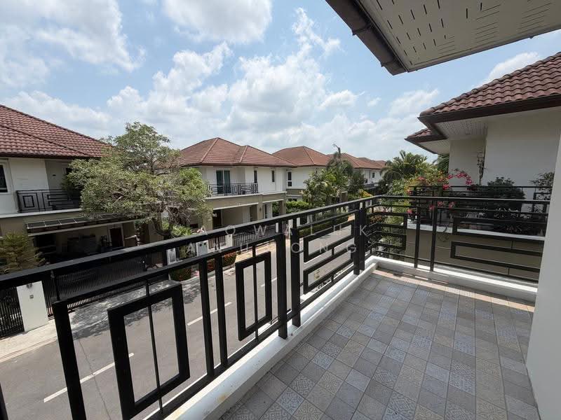 Villa Nakarin Onnut-Wongwaen, Bangkok, Sukhapiban 2 Road, Prawet, Bangkok, 4 Bedrooms, 280 sqm, Single Detached House For Sale, by Saowaluk Anupong, 500516433 - DDproperty.com