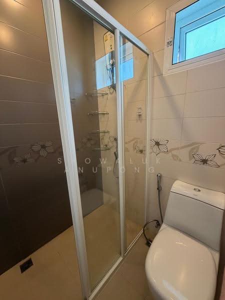 Villa Nakarin Onnut-Wongwaen, Bangkok, Sukhapiban 2 Road, Prawet, Bangkok, 4 Bedrooms, 280 sqm, Single Detached House For Sale, by Saowaluk Anupong, 500516433 - DDproperty.com