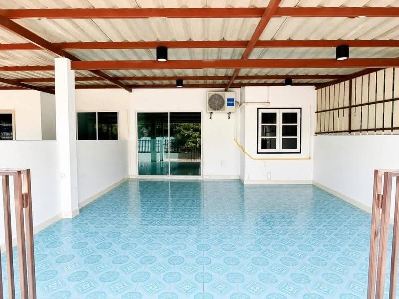 ทาวน์เฮ้าส์หนองไม้แดง ชลบุรี, Chon Buri (Pattaya), Nong Mai Daeng, Muang Chon Buri, Chon Buri (Pattaya), 2 Bedrooms, 40 sqm, Townhouse For Sale, by The Best Property เปียนโน, 500516476 - DDproperty.com