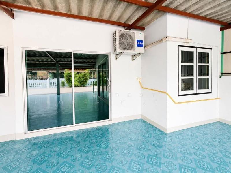 ทาวน์เฮ้าส์หนองไม้แดง ชลบุรี, Chon Buri (Pattaya), Nong Mai Daeng, Muang Chon Buri, Chon Buri (Pattaya), 2 Bedrooms, 40 sqm, Townhouse For Sale, by The Best Property เปียนโน, 500516476 - DDproperty.com