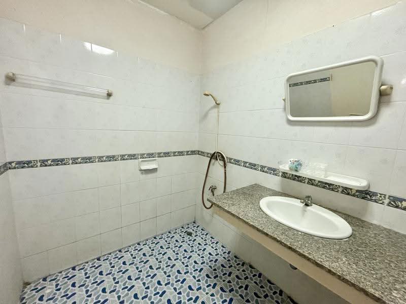 ทาวน์โฮม ใกล้ มอ, Songkhla, Thung Yai, Hat Yai, Songkhla, 3 Bedrooms, 170 sqm, Townhouse For Sale, by ชนิดาภา กัณสุทธิ์, 500516535 - DDproperty.com