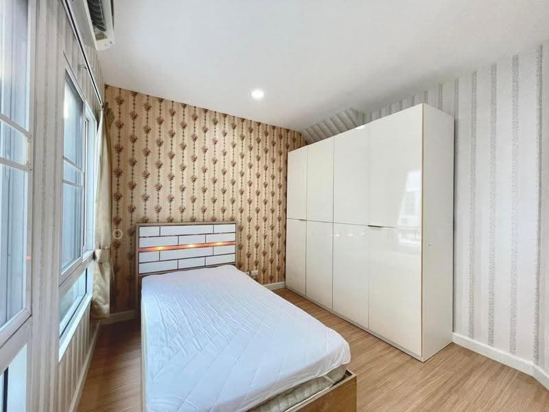 Baan Klang Muang Rama 9-Ramkhmahaeng, Bangkok, Soi Ramkhamhaeng 39, Phlapphla, Wang Thonglang, Bangkok, 3 Bedrooms, 149 sqm, Townhouse For Rent, by Connex Property, 500516536 - DDproperty.com
