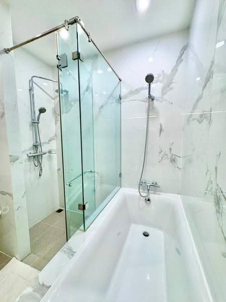Noble Ploenchit, Bangkok, 1035 Ploenchit Road, Lumphini, Pathum Wan, Bangkok, 2 Bedrooms, 115 sqm, Condo For Rent, by รัชกานต์ อัจฉริยะโพธา, 500516575 - DDproperty.com