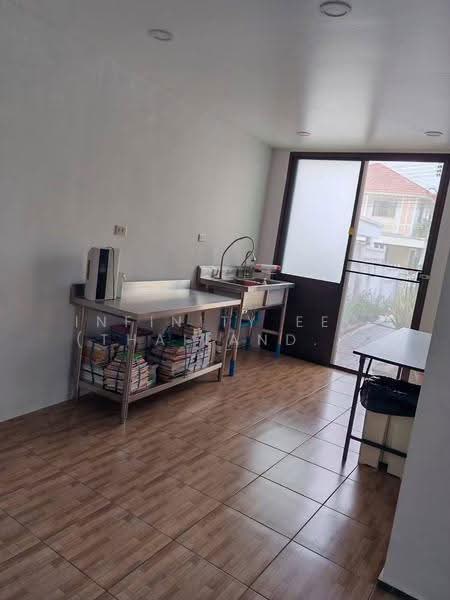 House of the Canary, Chon Buri (Pattaya), 3241 Road, Surasak, Si Racha, Chon Buri (Pattaya), 3 Bedrooms, 220 sqm, Single Detached House For Sale, by Infinity EEC (Thailand) Co., Ltd., 500516584 - DDproperty.com