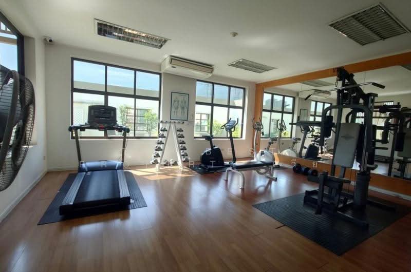 Lumpini Place Narathiwas Ratchanakarin, Bangkok, 200 Naradhiwas Rajanagarindra Rd, Chong Nonsi, Yan Nawa, Bangkok, 1 Bedroom, 41 sqm, Condo For Sale, by The Best Property เวีย, 500516609 - DDproperty.com