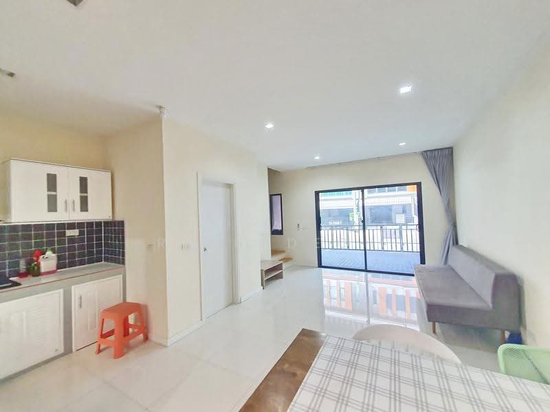 Eigen Rama 9, Bangkok, Soi Pattanakarn99, Chaloem Phrakiat Rama9 Road, Prawet, Bangkok, 4 Bedrooms, 162 sqm, Townhouse For Rent, by Noppawan Ruangdech, 500516620 - DDproperty.com
