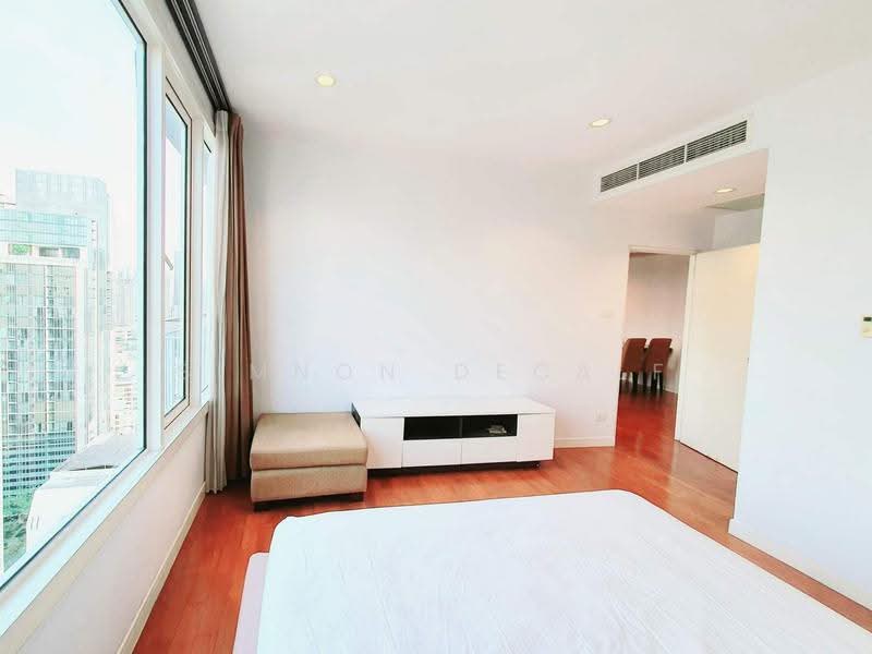 Baan Siri 24, Bangkok, 39 Sukhumvit 24 Alley, Khong Tan, Khlong Toei, Bangkok, 2 Bedrooms, 91 sqm, Condo For Rent, by Simnon Decalf, 500516625 - DDproperty.com