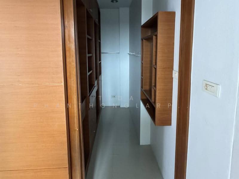 For Rent: Home Office in Town in Town, near Ramintra Expressway and MRT, Bangkok, Phlapphla, Wang Thonglang, Bangkok, , 800 sqm, Warehouse/Factory For Rent, by Tida phanthonglarptawee, 500516644 - DDproperty.com