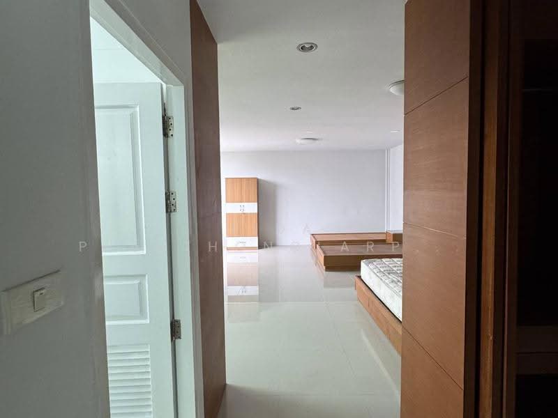 For Rent: Home Office in Town in Town, near Ramintra Expressway and MRT, Bangkok, Phlapphla, Wang Thonglang, Bangkok, , 800 sqm, Warehouse/Factory For Rent, by Tida phanthonglarptawee, 500516644 - DDproperty.com