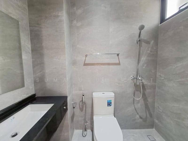 Feel Town Lat Phrao 101, Bangkok, ลาดพร้าว, Khlong Chaokhun Sing, Wang Thonglang, Bangkok, 3 Bedrooms, 270 sqm, Single Detached House For Rent, by Usuma Usumachat, 500516693 - DDproperty.com