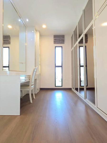The City Pattanakarn, Bangkok, On Nut Road, Prawet, Bangkok, 4 Bedrooms, 340 sqm, Single Detached House For Sale, by kanthapoom pornngam, 500516713 - DDproperty.com
