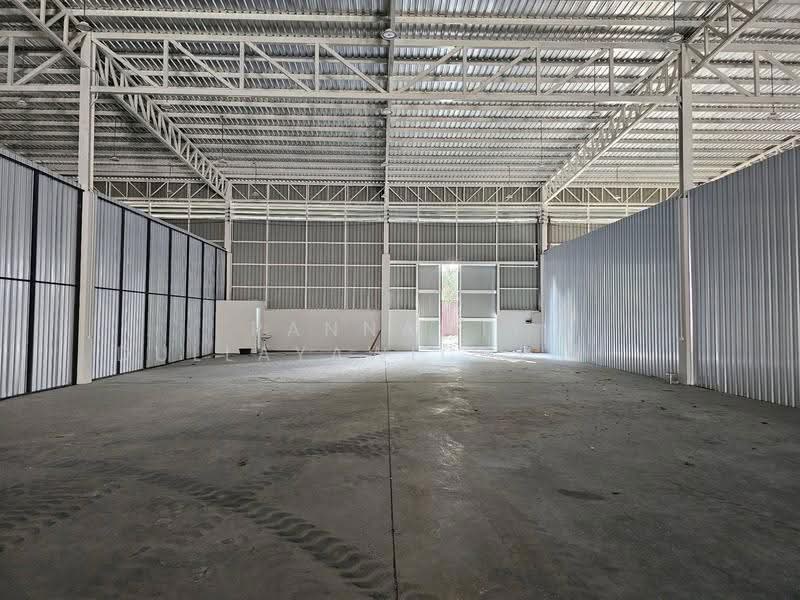 Warehouse for rent, 422 sq.m, in Khlong Toei, Khlong Toei, Bangkok (JKPBKK1244), Bangkok, Khlong Toei, Bangkok, , 422 sqm, Warehouse/Factory For Rent, by Pannawit Dullayawichenwut, 500516733 - DDproperty.com