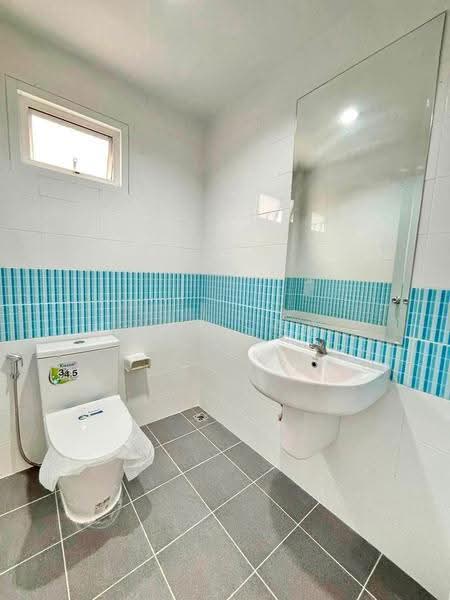 ขายบ้านแฝด ม.ธาดาทาวน์ออร่า หนองคัอ ศรีราชา, Chon Buri (Pattaya), Surasak, Si Racha, Chon Buri (Pattaya), 3 Bedrooms, 160 sqm, Semi-Detached House (Twin House) For Sale, by Dusit Saengfa, 500516751 - DDproperty.com