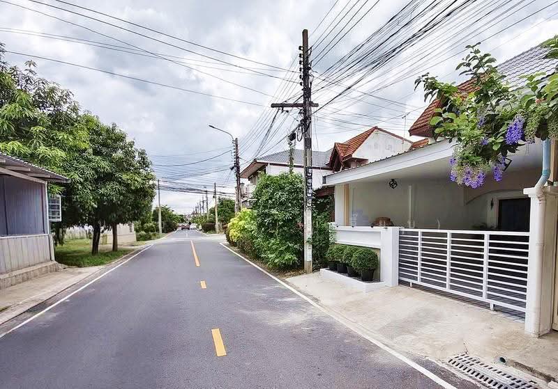 Bua Thong 2 Village : หมู่บ้านบัวทอง 2, นนทบุรี, ถนน 1009, บางใหญ่, นนทบุรี, 130 ตร.ม., ทาวน์เฮ้าส์ ขาย, โดย บุษบากร (เจี๊ยบ), 500516753 - DDproperty.com