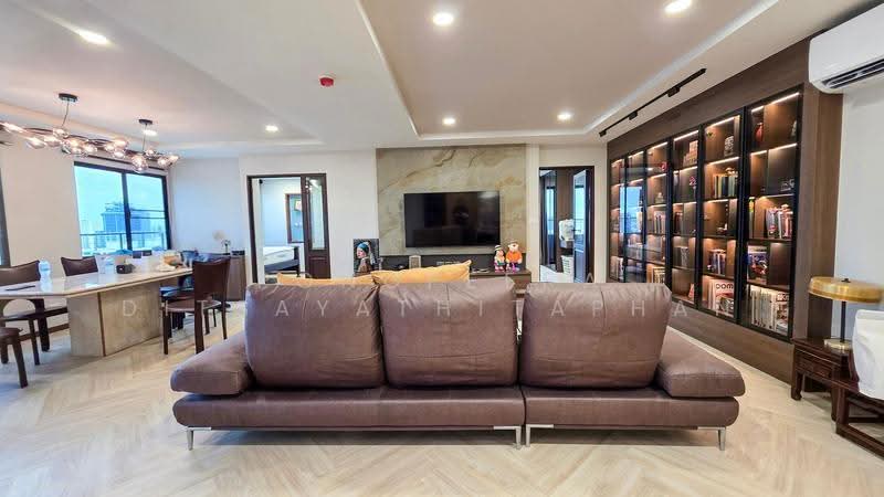 Siphaya River View Condominium, Bangkok, 108 Yotha Road, Talat Noi, Samphanthawong, Bangkok, 2 Bedrooms, 124 sqm, Condo For Sale, by Pongpeera Ditsayathitaphan, 500516758 - DDproperty.com