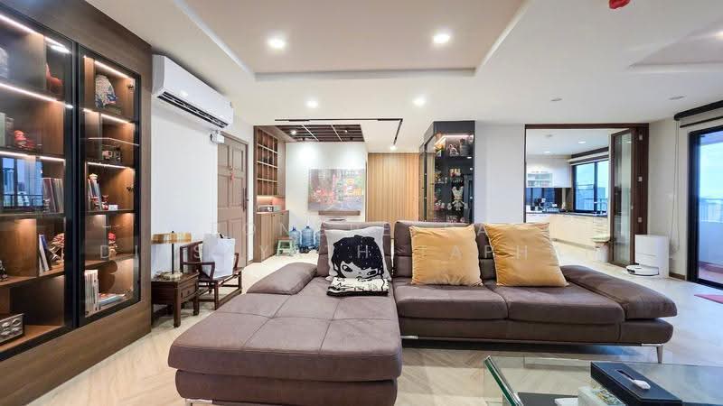 Siphaya River View Condominium, Bangkok, 108 Yotha Road, Talat Noi, Samphanthawong, Bangkok, 2 Bedrooms, 124 sqm, Condo For Sale, by Pongpeera Ditsayathitaphan, 500516758 - DDproperty.com