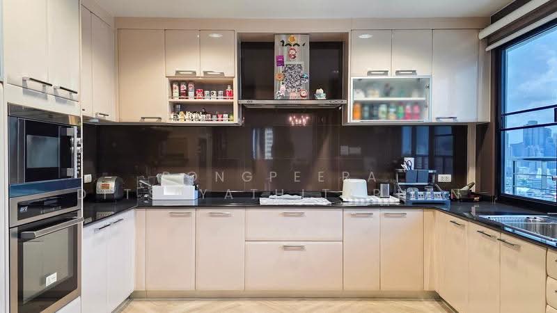 Siphaya River View Condominium, Bangkok, 108 Yotha Road, Talat Noi, Samphanthawong, Bangkok, 2 Bedrooms, 124 sqm, Condo For Sale, by Pongpeera Ditsayathitaphan, 500516758 - DDproperty.com