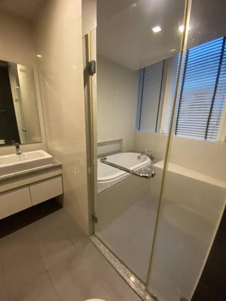 Millennium Residence, Bangkok, Sukhumvit Road, Khlong Toei, Bangkok, 3 Bedrooms, 145 sqm, Condo For Sale, by Simon Decalf, 500516779 - DDproperty.com