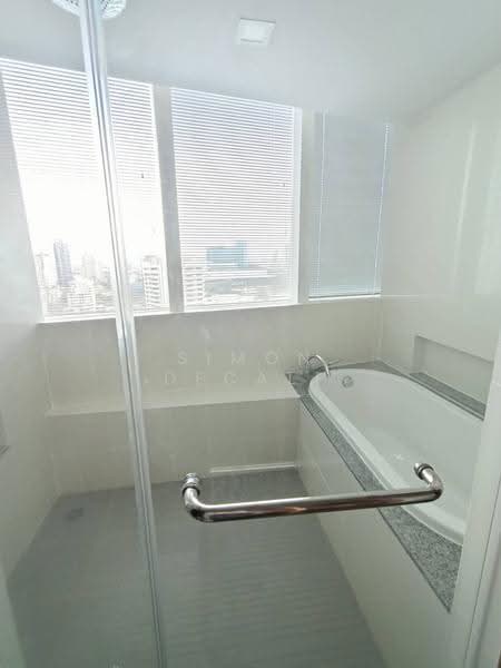Millennium Residence, Bangkok, Sukhumvit Road, Khlong Toei, Bangkok, 3 Bedrooms, 145 sqm, Condo For Rent, by Simon Decalf, 500516781 - DDproperty.com