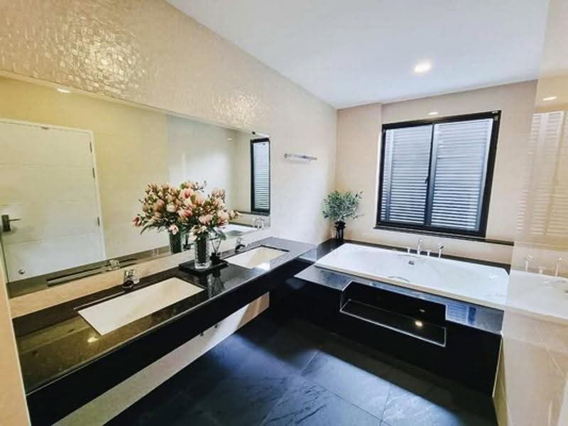 Perfect Masterpiece Sukhumvit 77, Samut Prakan, Soi Mu Ban Perfect Place Sukhumvit 77, Rachathewa, Bang Plee, Samut Prakan, 5 Bedrooms, 580 sqm, Single Detached House For Rent, by นัฐพงค์ มณีอัครเนตร, 500516804 - DDproperty.com
