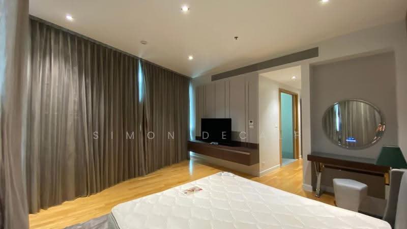 Millennium Residence, Bangkok, Sukhumvit Road, Khlong Toei, Bangkok, 3 Bedrooms, 193 sqm, Condo For Rent, by Simon Decalf, 500516805 - DDproperty.com