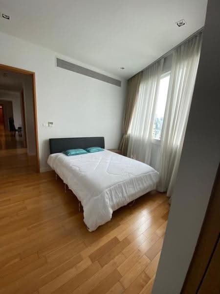 Millennium Residence, Bangkok, Sukhumvit Road, Khlong Toei, Bangkok, 3 Bedrooms, 146 sqm, Condo For Sale, by Simon Decalf, 500516807 - DDproperty.com