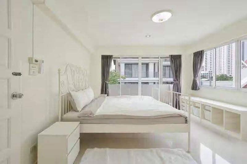 ทาวน์โฮมสุขุมวิท31, Bangkok, Khlong Tan Nua, Watthana, Bangkok, 5 Bedrooms, 350 sqm, Townhouse For Rent, by Thanitcha Kangkasuwanno, 500516842 - DDproperty.com