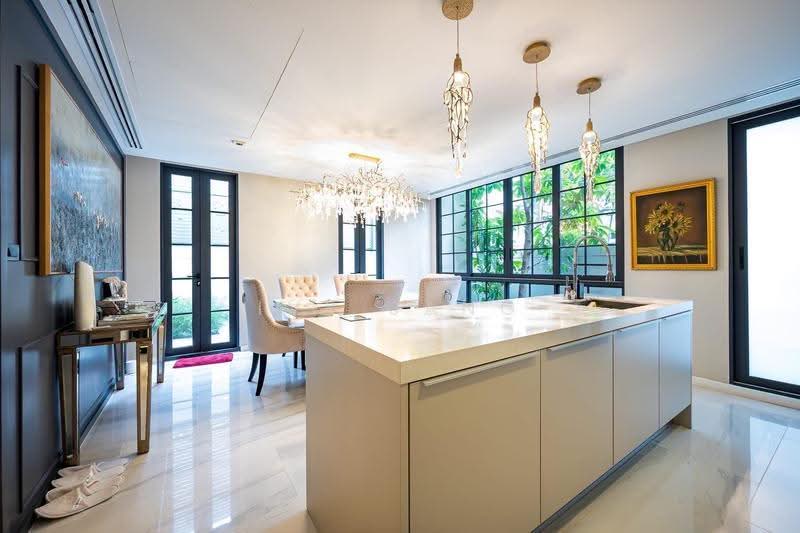 Quarter 31, Bangkok, 333 Soi Sukhumvit 31, Khlong Tan Nua, Watthana, Bangkok, 4 Bedrooms, 425 sqm, Townhouse For Rent, by Ivy Jang, 500516843 - DDproperty.com