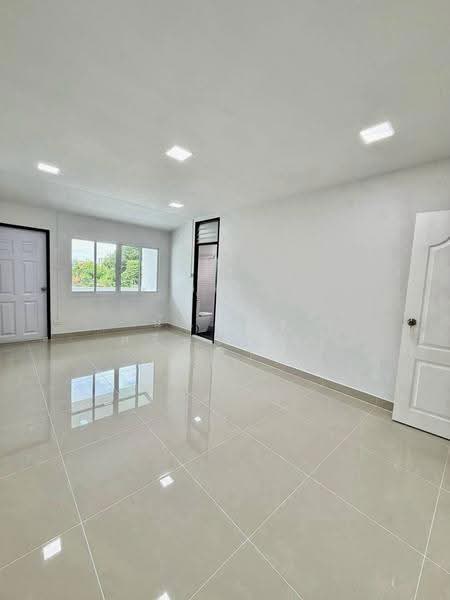 ม.ทรัพย์วัฒนะ ซอยแจ้งวัฒนะ-ปากเกร็ด 17, Nonthaburi, Bang Phut, Pak Kret, Nonthaburi, 2 Bedrooms, 90 sqm, Townhouse For Sale, by นันธิกา ศรีสุวรรณ, 500516866 - DDproperty.com