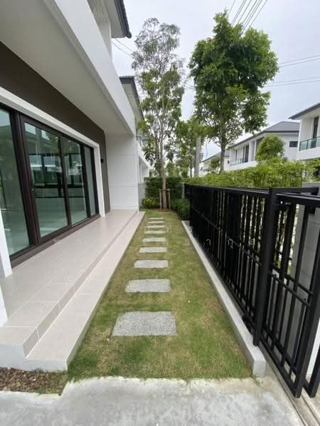 CENTRO Ratchapruek-Suanpak 2, Nonthaburi, Bang Kruai-Chong Tanom Road, Wat Chalo, Bang Kruai, Nonthaburi, 4 Bedrooms, 275 sqm, Single Detached House For Rent, by ณภัทร พรสิริเมธากุล, 500516875 - DDproperty.com