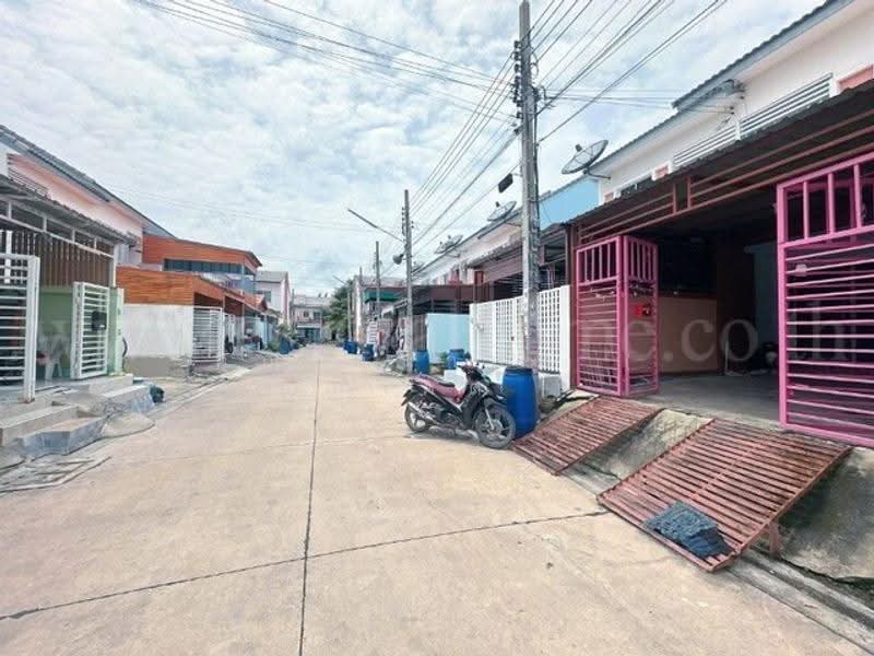 กิตตินคร วิลเลจ เคหะบางพลี-ลาดหวาย, Kittinakorn Village BangPhli-Ladwai, สมุทรปราการ, เคหะบางพลี, บางเพรียง, บางบ่อ, สมุทรปราการ, 90 ตร.ม., ทาวน์เฮ้าส์ ขาย, โดย คุณ อนาคต ( อนาคต ), 500516889 - DDproperty.com