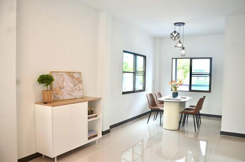 Temsiri Plus Minburi-Suvarnabhumi, Bangkok, Mitmaitri Road, Nong Chok, Bangkok, 4 Bedrooms, 175 sqm, Single Detached House For Sale, by Somsak Mongkolsawat, 500516917 - DDproperty.com